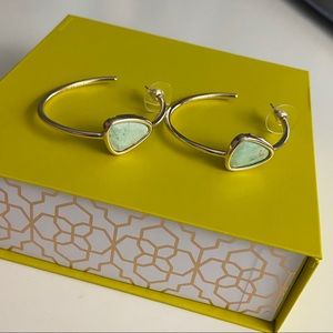 NWOT Kendra Scott Gold Hoop Earrings in Sea Green